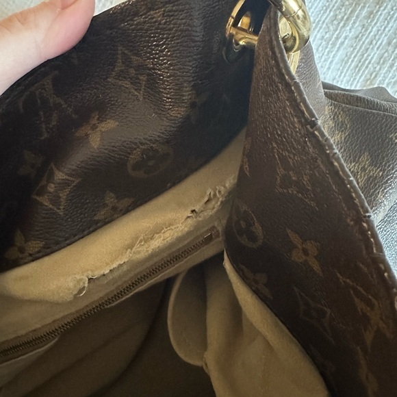✨Louis Vuitton Artsy MM - Picture 14 of 16
